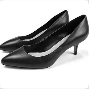 Womens Vince Camuto Kitten heels sz 6